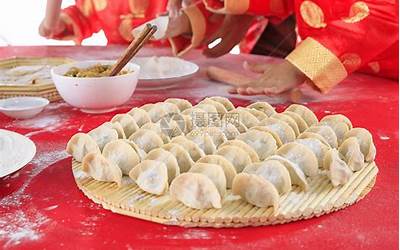 过年吃饺子(中国过年吃饺子的寓意是什么)